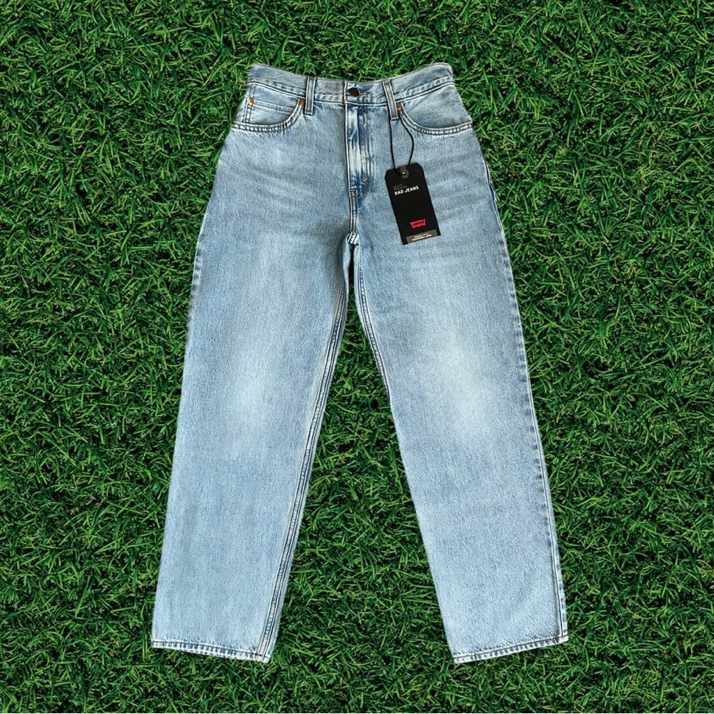 Levi's Women's Premium Dad Jeans High Rise Straight Leg Size 32